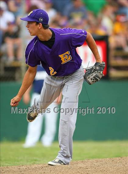 Thumbnail 3 in Central Catholic vs. Escalon (CIF SJS D5 Final) photogallery.