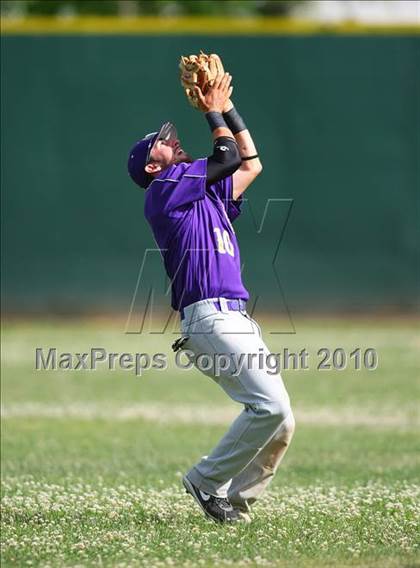 Thumbnail 2 in Central Catholic vs. Escalon (CIF SJS D5 Final) photogallery.