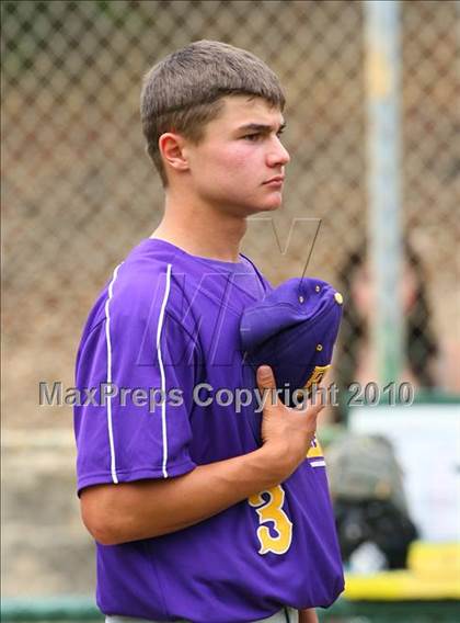 Thumbnail 2 in Central Catholic vs. Escalon (CIF SJS D5 Final) photogallery.