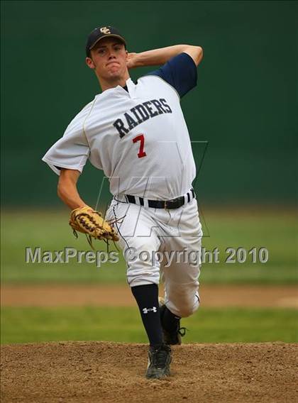 Thumbnail 2 in Central Catholic vs. Escalon (CIF SJS D5 Final) photogallery.