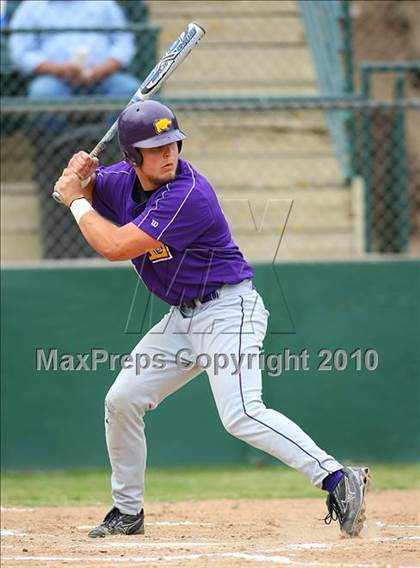 Thumbnail 2 in Central Catholic vs. Escalon (CIF SJS D5 Final) photogallery.