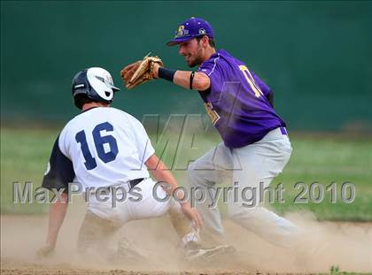 Thumbnail 2 in Central Catholic vs. Escalon (CIF SJS D5 Final) photogallery.