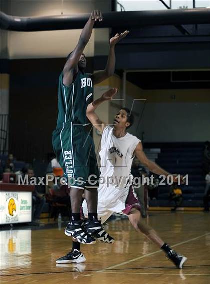 Thumbnail 2 in Butler vs. Sparkman photogallery.