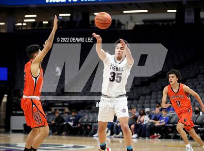 Thumbnail 2 in Stuart Hall vs. Chaffey (CIF State D5 Final) photogallery.