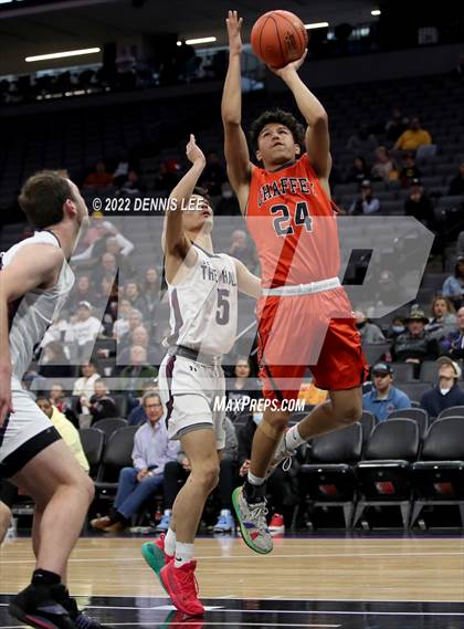 Thumbnail 1 in Stuart Hall vs. Chaffey (CIF State D5 Final) photogallery.