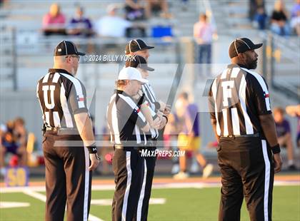Thumbnail 1 in Grand Saline vs Edgewood photogallery.