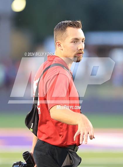 Thumbnail 1 in Grand Saline vs Edgewood photogallery.