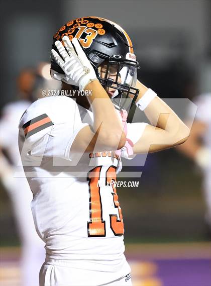 Thumbnail 3 in Grand Saline vs Edgewood photogallery.