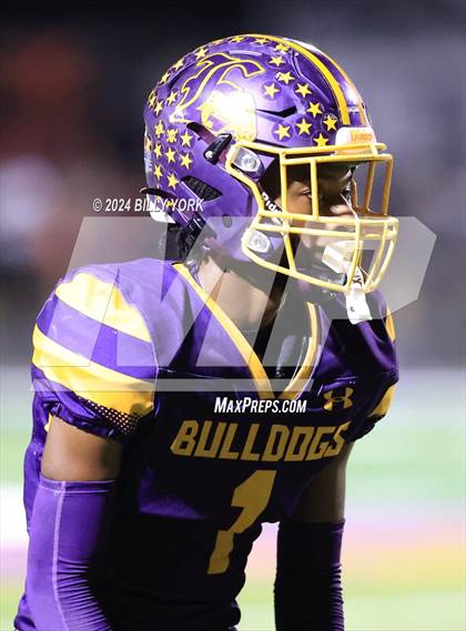 Thumbnail 2 in Grand Saline vs Edgewood photogallery.