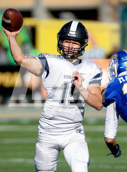 Thumbnail 1 in Serra vs. Sierra Canyon (CIF State Division 2A Final) photogallery.