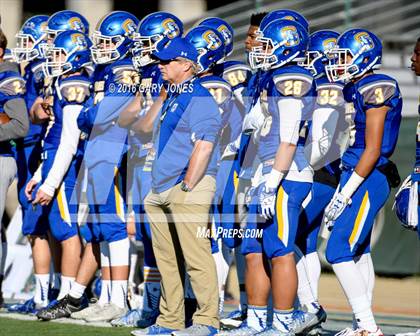 Thumbnail 1 in Serra vs. Sierra Canyon (CIF State Division 2A Final) photogallery.