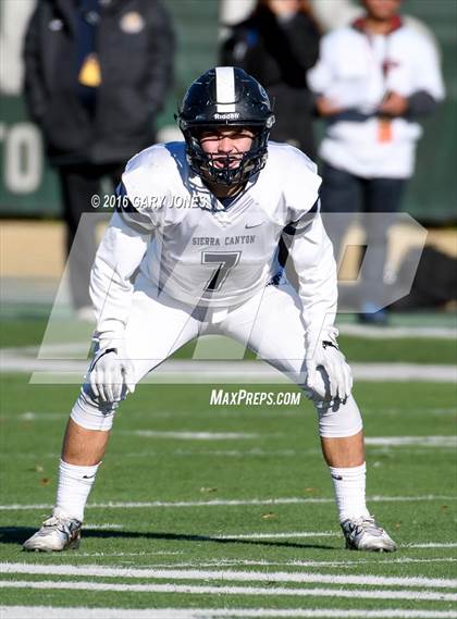 Thumbnail 2 in Serra vs. Sierra Canyon (CIF State Division 2A Final) photogallery.