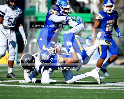 Thumbnail 1 in Serra vs. Sierra Canyon (CIF State Division 2A Final) photogallery.