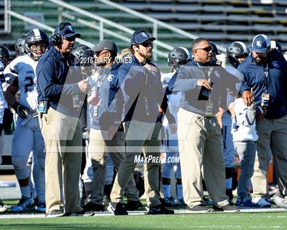 Thumbnail 3 in Serra vs. Sierra Canyon (CIF State Division 2A Final) photogallery.