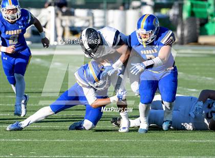 Thumbnail 2 in Serra vs. Sierra Canyon (CIF State Division 2A Final) photogallery.