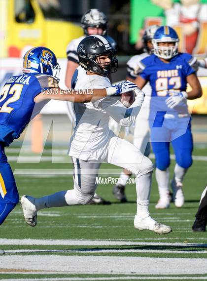 Thumbnail 2 in Serra vs. Sierra Canyon (CIF State Division 2A Final) photogallery.