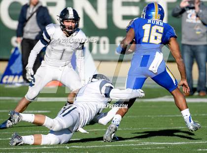 Thumbnail 2 in Serra vs. Sierra Canyon (CIF State Division 2A Final) photogallery.