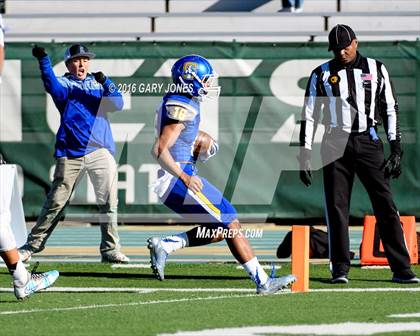 Thumbnail 1 in Serra vs. Sierra Canyon (CIF State Division 2A Final) photogallery.