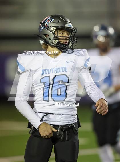 Thumbnail 3 in Southside vs Fayetteville (AHSAA 7A Round 2) photogallery.