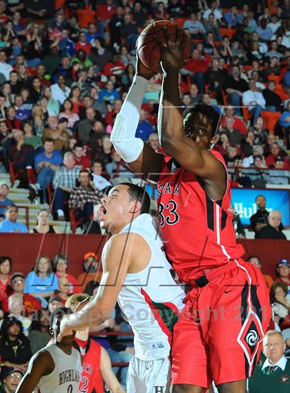 Thumbnail 1 in Highland Park vs. Ottawa (KSHSAA State 4A Final) photogallery.