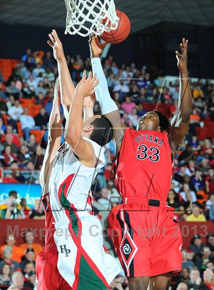 Thumbnail 3 in Highland Park vs. Ottawa (KSHSAA State 4A Final) photogallery.