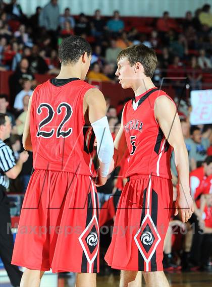 Thumbnail 2 in Highland Park vs. Ottawa (KSHSAA State 4A Final) photogallery.