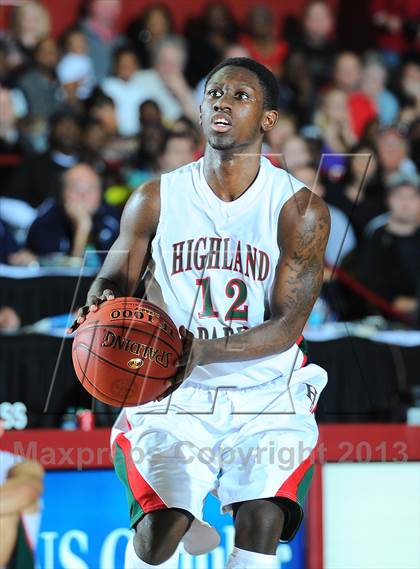 Thumbnail 3 in Highland Park vs. Ottawa (KSHSAA State 4A Final) photogallery.