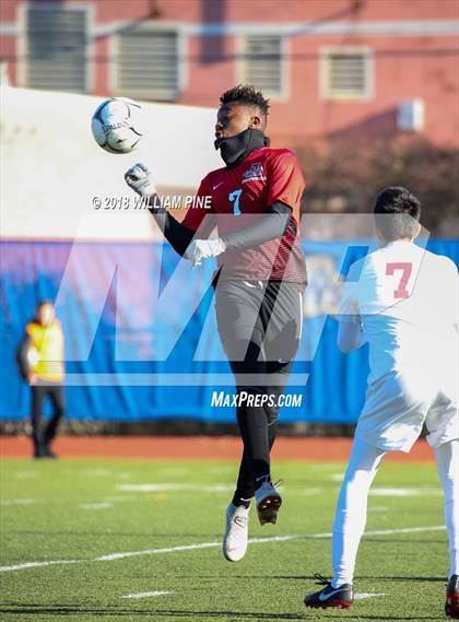 Thumbnail 1 in Somers vs. Amityville Memorial (NYSPHSAA Class A Final) photogallery.