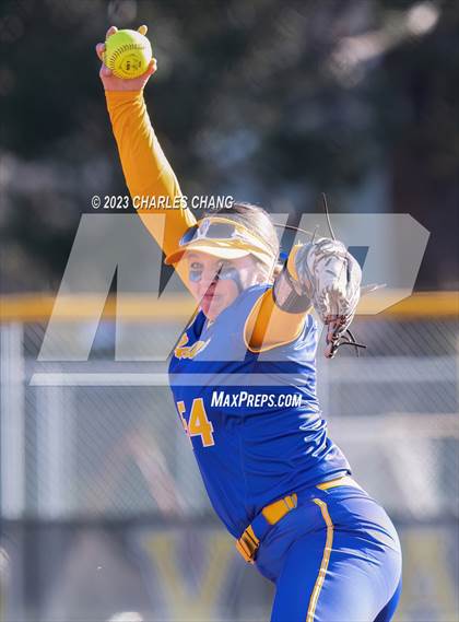 Thumbnail 3 in Pinole Valley vs Novato photogallery.
