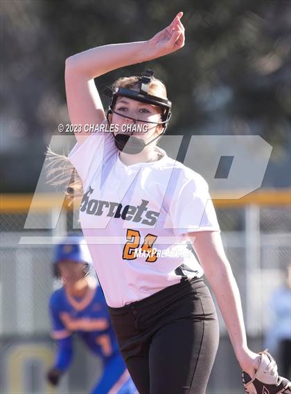 Thumbnail 3 in Pinole Valley vs Novato photogallery.