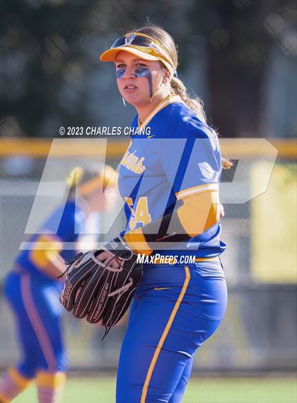 Thumbnail 3 in Pinole Valley vs Novato photogallery.
