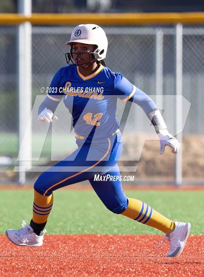 Thumbnail 1 in Pinole Valley vs Novato photogallery.