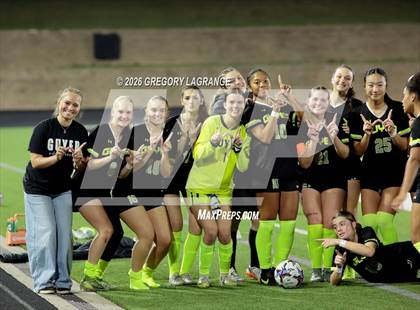 Thumbnail 2 in Marcus vs Guyer photogallery.