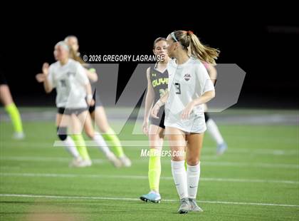 Thumbnail 2 in Marcus vs Guyer photogallery.