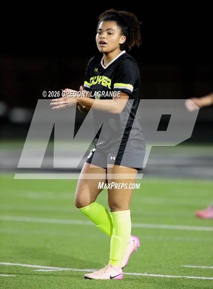 Thumbnail 3 in Marcus vs Guyer photogallery.