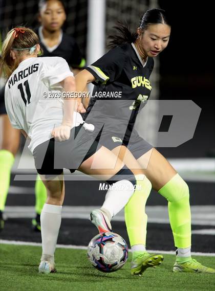 Thumbnail 2 in Marcus vs Guyer photogallery.