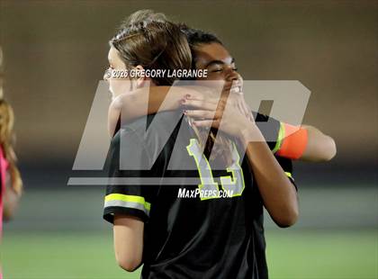 Thumbnail 3 in Marcus vs Guyer photogallery.