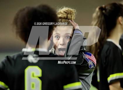 Thumbnail 3 in Marcus vs Guyer photogallery.
