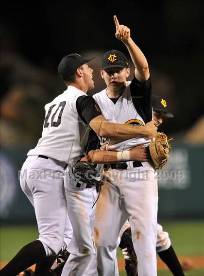 Thumbnail 1 in Edison vs. Capistrano Valley (CIF SS D1 Final) photogallery.