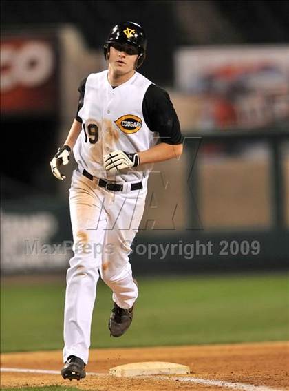 Thumbnail 3 in Edison vs. Capistrano Valley (CIF SS D1 Final) photogallery.