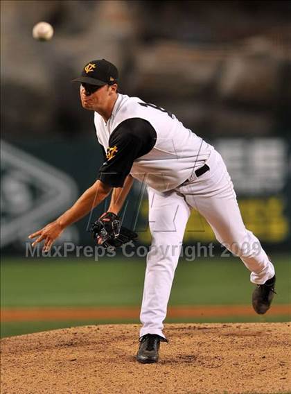 Thumbnail 3 in Edison vs. Capistrano Valley (CIF SS D1 Final) photogallery.