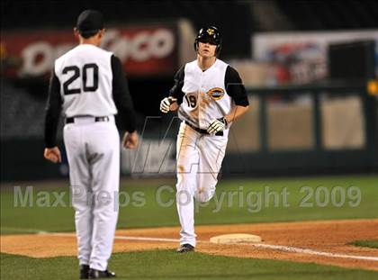 Thumbnail 1 in Edison vs. Capistrano Valley (CIF SS D1 Final) photogallery.