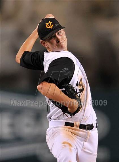 Thumbnail 1 in Edison vs. Capistrano Valley (CIF SS D1 Final) photogallery.