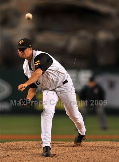 Thumbnail 3 in Edison vs. Capistrano Valley (CIF SS D1 Final) photogallery.