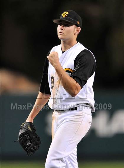 Thumbnail 1 in Edison vs. Capistrano Valley (CIF SS D1 Final) photogallery.