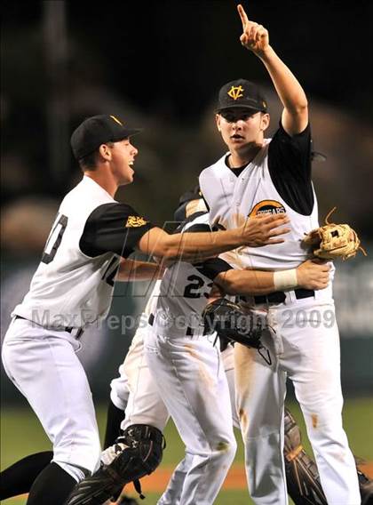 Thumbnail 3 in Edison vs. Capistrano Valley (CIF SS D1 Final) photogallery.