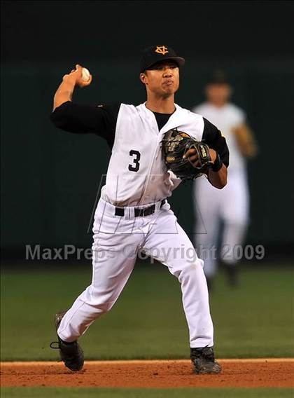 Thumbnail 1 in Edison vs. Capistrano Valley (CIF SS D1 Final) photogallery.
