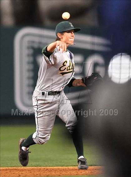 Thumbnail 2 in Edison vs. Capistrano Valley (CIF SS D1 Final) photogallery.