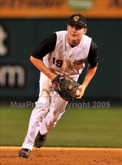 Thumbnail 1 in Edison vs. Capistrano Valley (CIF SS D1 Final) photogallery.