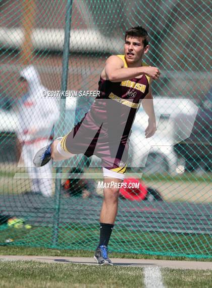 Thumbnail 1 in Yuma Invitational Track Meet photogallery.